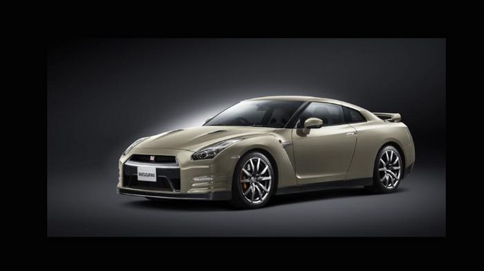 Το GT-R 45th Anniversary Edition θα παραχθεί μόλις σε 45 αντίτυπα, όλα για την ιαπωνική αγορά, με τις πωλήσεις να έχουν προγραμματιστεί να αρχίσουν στις αρχές Φεβρουαρίου.