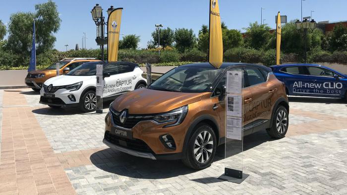 Τα νέα Clio & Captur παρέα με το Duster στο McArthurGlen