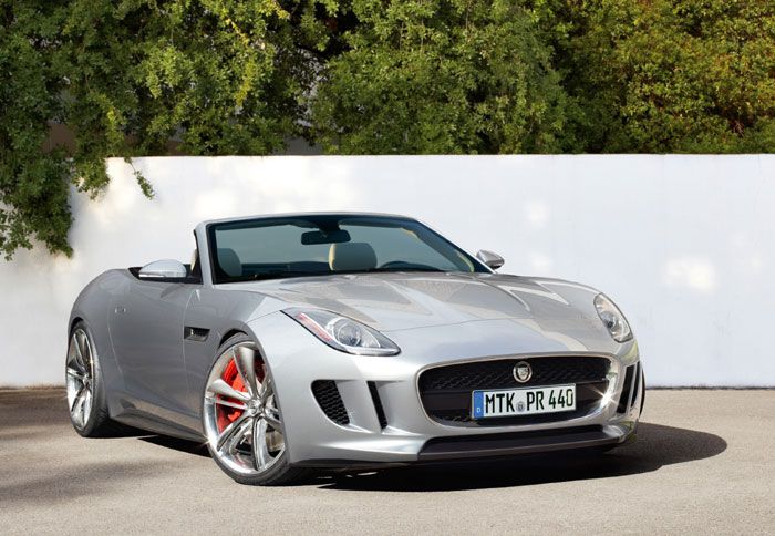 H Jaguar F-Type στο Παρίσι