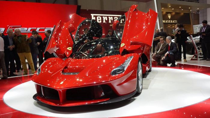 Ο Ronaldo θα αγοράσει μια LaFerrari