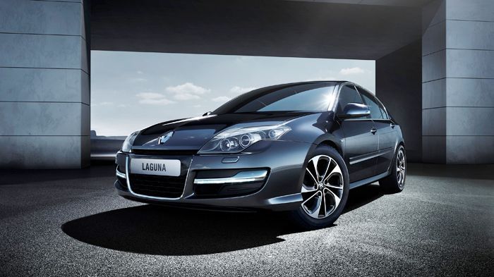 Η Renault Laguna Collection 2013 διαθέτει ανασχεδιασμένους προφυλακτήρες και φώτα ημέρας LED.