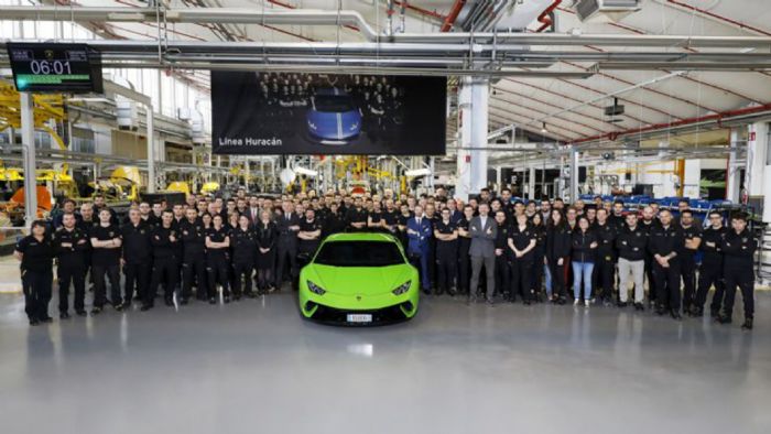 Η Lamborghini γιορτάζει 10.000 Ηuracan