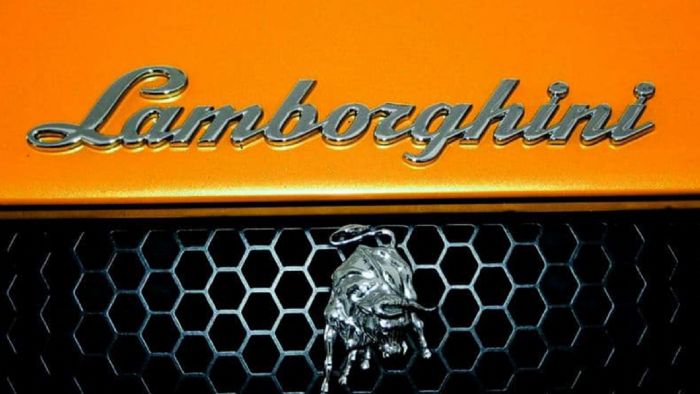 Nέα υψηλότερη πρόταση για την εξαγορά της Lamborghini