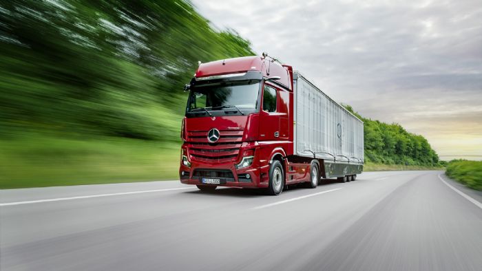 Με νέας γενιάς κινητήρα τα Mercedes-Benz Actros & Arocs