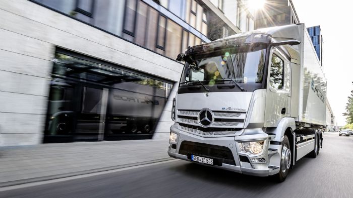 Εντυπωσιάζει το ηλεκτρικό Mercedes-Benz eActros (+vid)