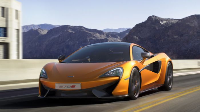 McLaren 570S ή Porsche 911 Turbo S;