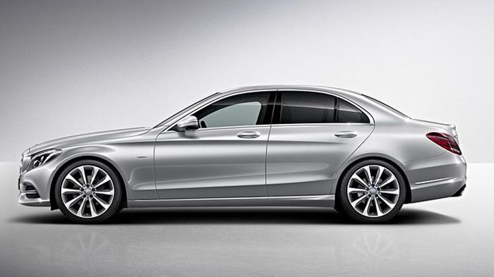 H νέα πιο premium Mercedes C-Class Edition 1