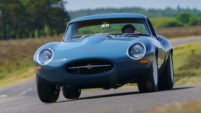 Η Eagle E-Type «υποκλίνεται» στην Jaguar E-Type