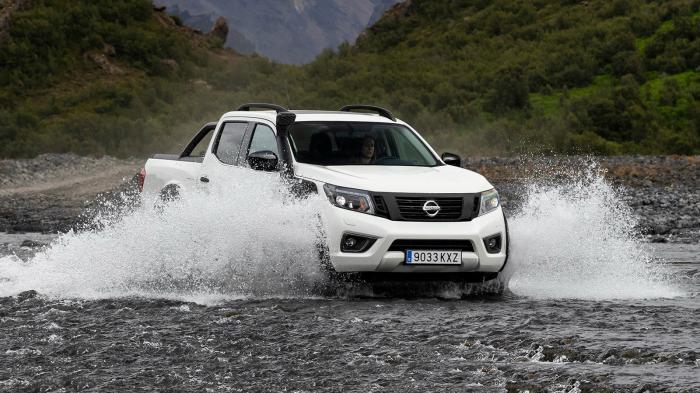 Νέο Nissan Navara AT32 