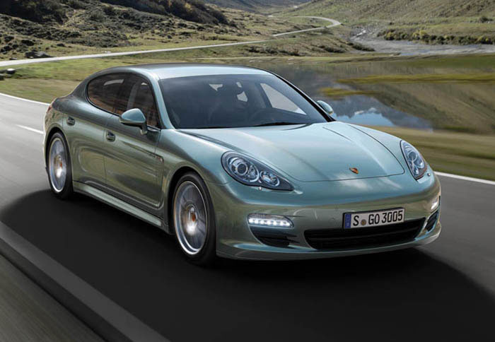 Porsche Panamera: αυτονομία 1.200 χιλ!