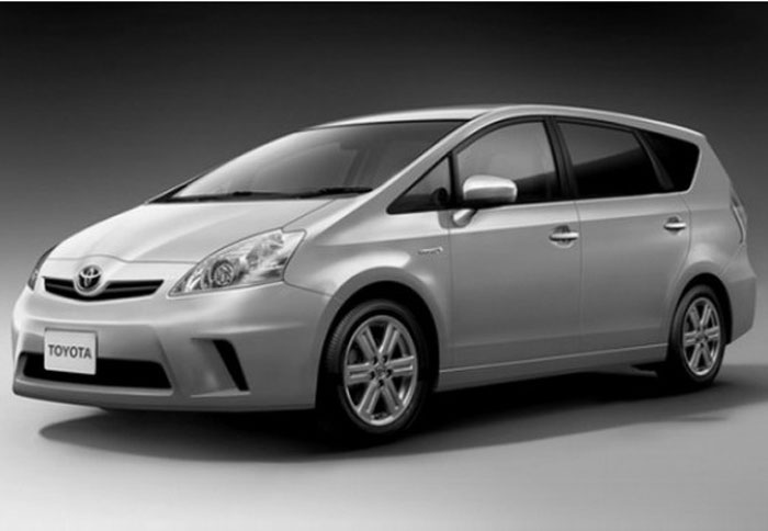 Η πρώτη ανεπίσημη φωτογραφία του Prius MPV που έχει δημοσιευτεί στον ιαπωνικό ειδικό τύπο 