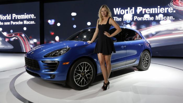 Porsche απολύει Sharapova