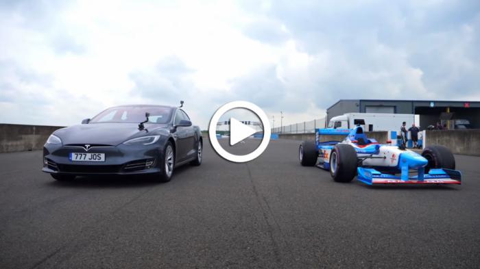 Video: Tesla Model S Vs Benetton F1 με V10