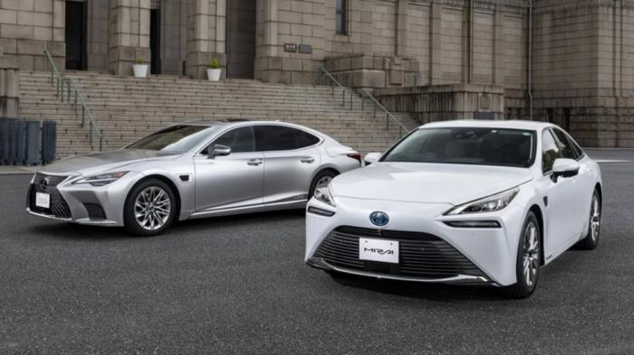 Αυτόνομο σύστημα 2ου επιπέδου στα Toyota Mirai και Lexus LS