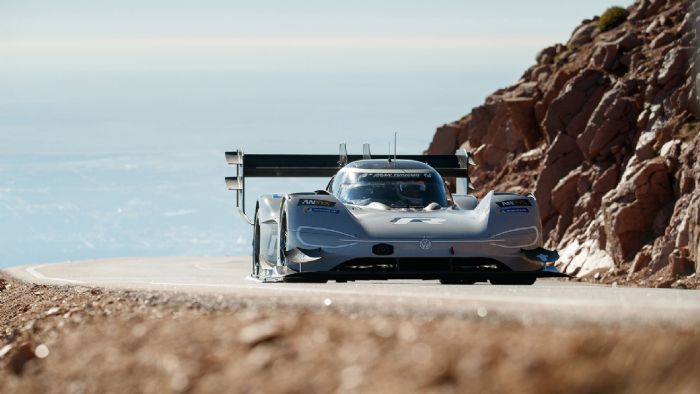 Έγραψε ιστορία το VW I.D. R Pikes Peak!