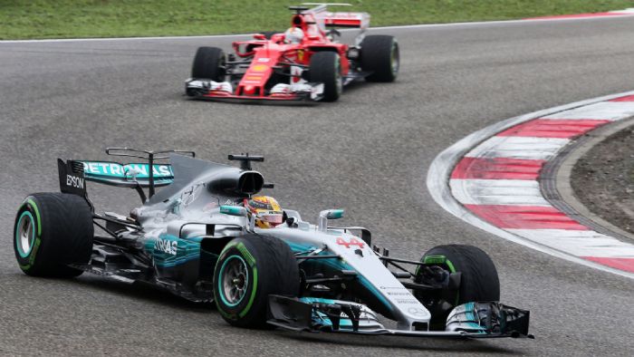 Στα ίσια Hamilton & Vettel