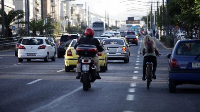 Tι αλλάζει στα παράβολα για τις άδειες οδήγησης