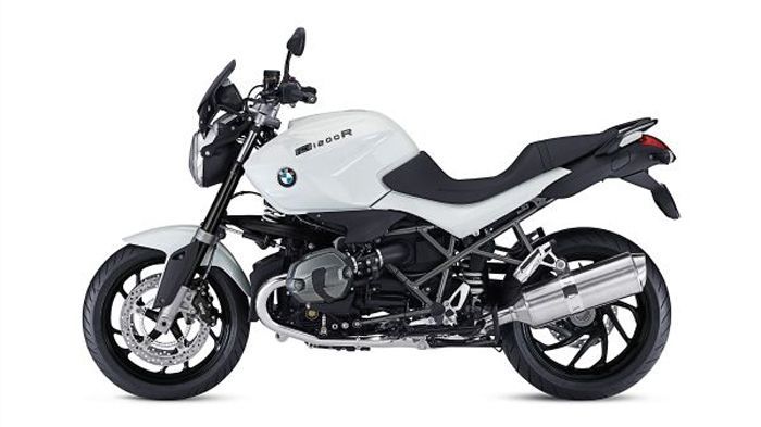 Η BMW ανακοίνωσε μια νέα έκδοση για το BMW R 1200R: την DarkWhite, η οποία διαφέρει ως προς τον χρωματισμό.
