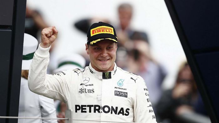 Wolff: «Θέλουμε να μείνει ο Bottas»