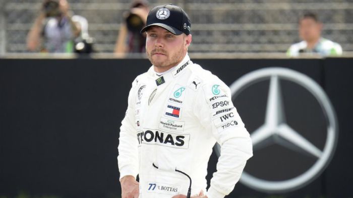 Mένει Μercedes o Bottas