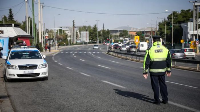 Τροχαία: 100.000 έλεγχοι & 20.000 πρόστιμα σε μια εβδομάδα