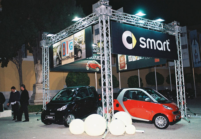 Επίδειξη…του νέου smart BRABUS