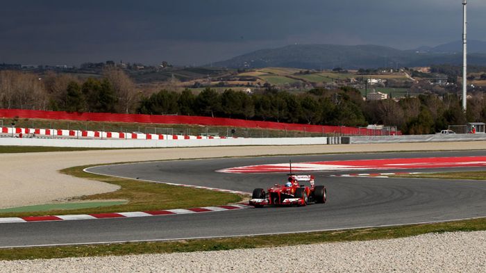 H FIA ερευνά Ferrari και Mercedes