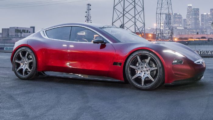 Αυτονομία 800 χλμ η Fisker