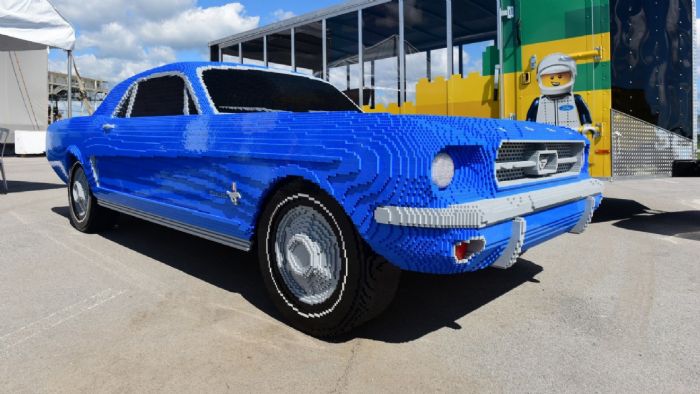 «Κανονική» Mustang από Lego