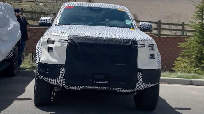 Στο δρόμο το νέο Ford Ranger Raptor (+vid)