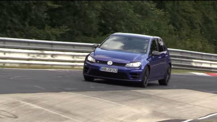 Δοκιμάζει το Golf R420 η VW (+vid) 