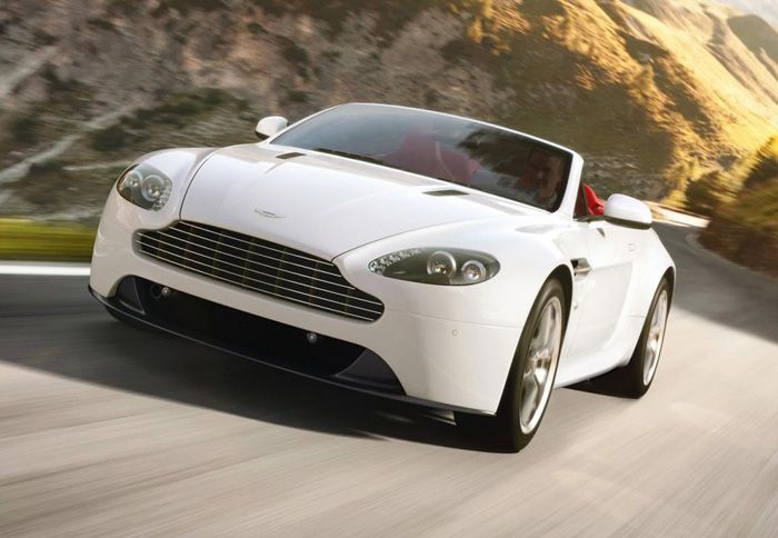 Ανανεωμένη Aston Martin V8 