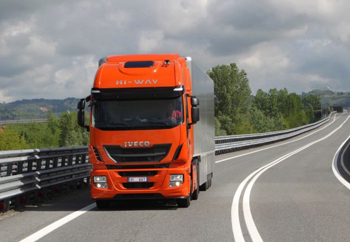 Οι πρώτες φωτό του νέου Iveco Stralis