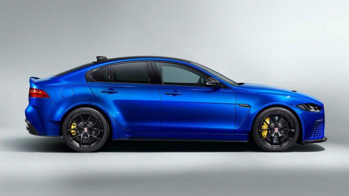 Νέα πιο συμβατική Jaguar XE SV Project 8