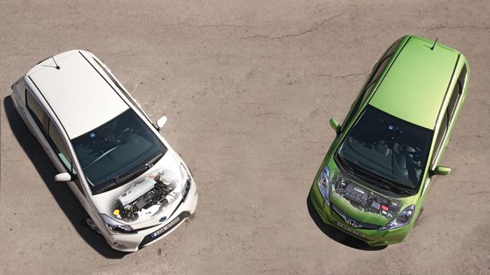 Honda Jazz Hybrid Vs Toyota Yaris HSD