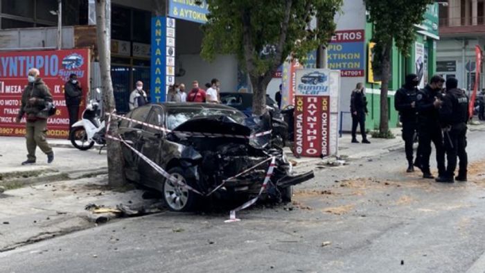 Καταδίωξη στην Λιοσίων - Τραυματίστηκαν πολίτες