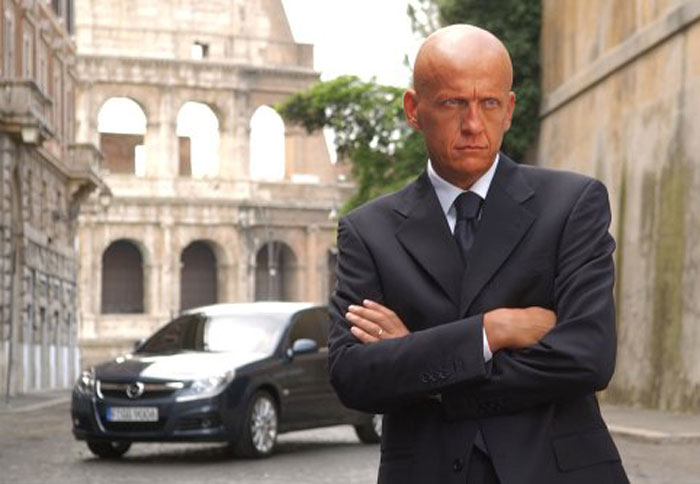 O Pierluigi Collina και το νέο Vectra 