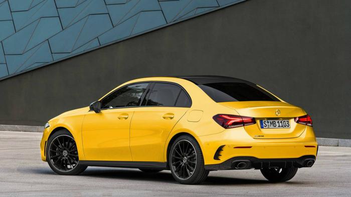 H Mercedes-AMG A 35 σε... saloon έκδοση