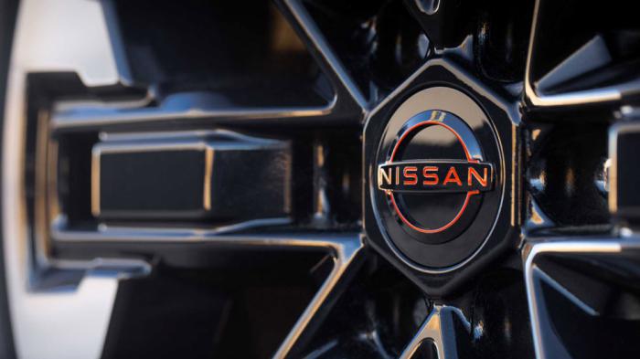 Η Nissan πουλάει το ποσοστό της στην Daimler