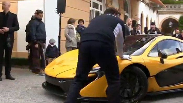 Η McLaren P1 πάει... με τα χέρια! 