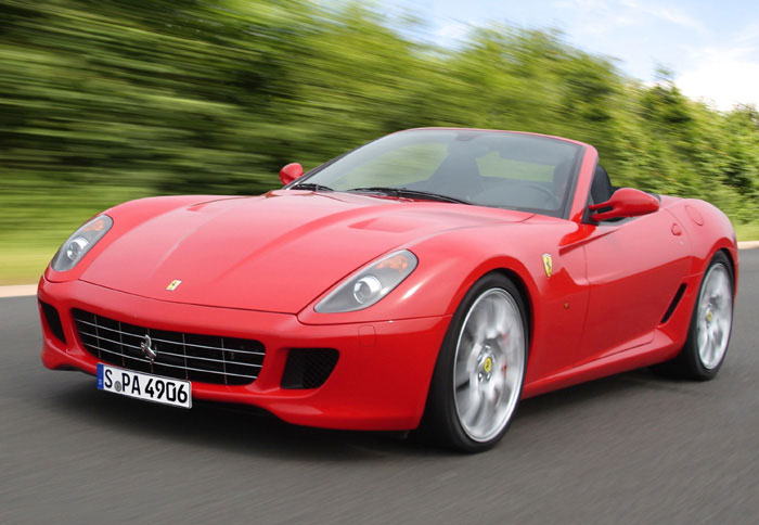 Ετοιμάζεται η ανοικτή Ferrari 599