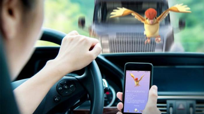 Αυξήθηκαν τα τροχαία λόγω Pokemon Go 