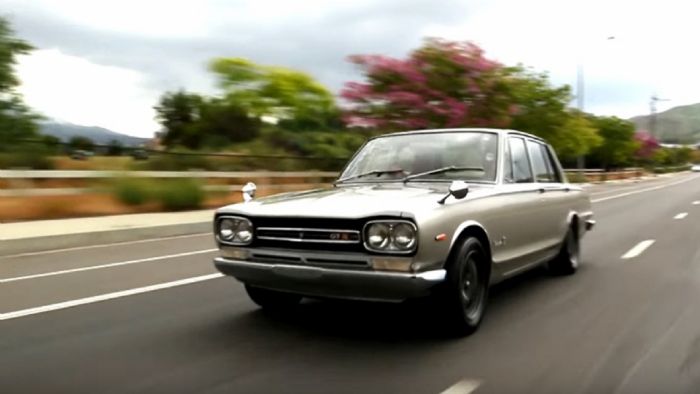 Tο πρώτο «Hakosuka» ήταν ένα ελαφρύ πισωκίνητο coupe που κατασκευάστηκε για να νικά σε αγώνες.