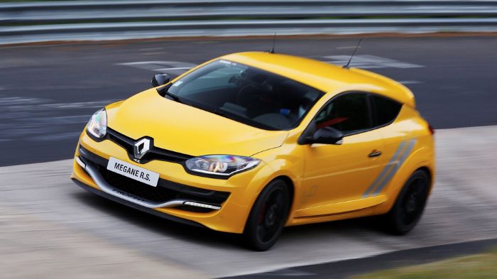 Υβριδικά τα Renault RS