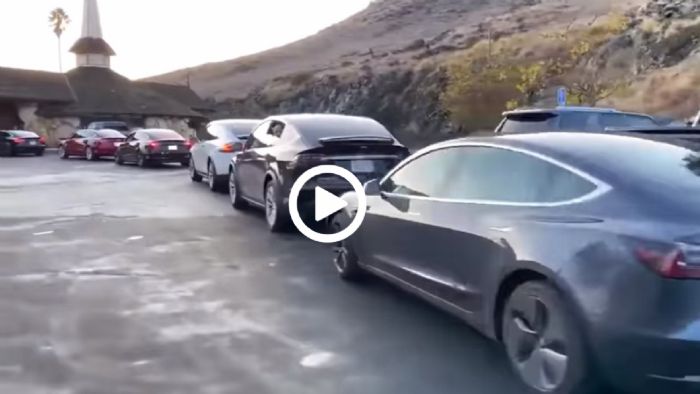 «Στο περίμενε» δεκάδες Tesla για λίγο... ρεύμα!