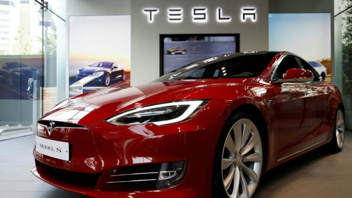 Ψάχνει προσωπικό για την Ελλάδα η Tesla 