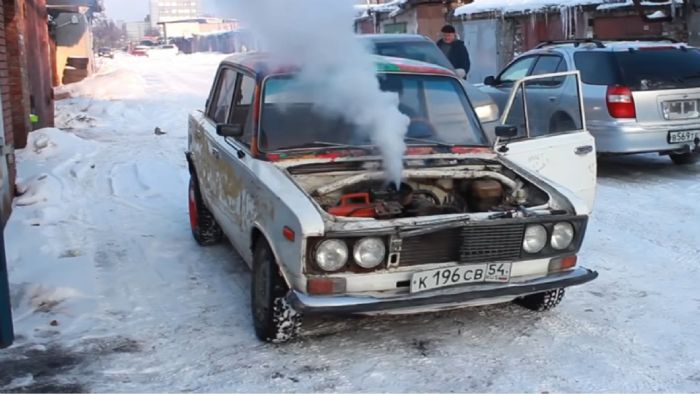 Ηλιέλαιο, Coca-Cola και ζάχαρη σε μοτέρ Lada!