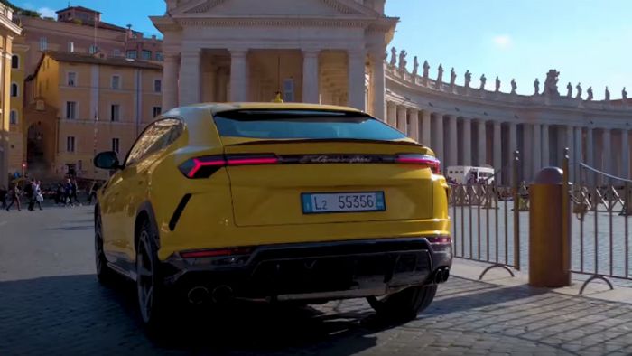 H Lambo Urus βολτάρει στην Ρώμη! (+vid)