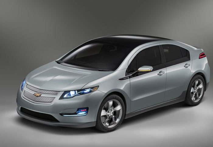 Το νέο Chevrolet Volt διαφέρει από τα άλλα υβριδικά. Πρώτα είναι ηλεκτρικό μετά βενζινοκίνητο. 