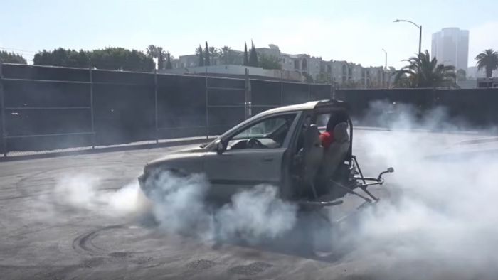 Volvo V70 κoμμένο στα δύο κάνει donuts! (+vid)